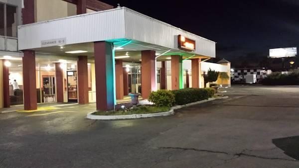 Super 8 By Wyndham Goldsboro Motel Luaran gambar