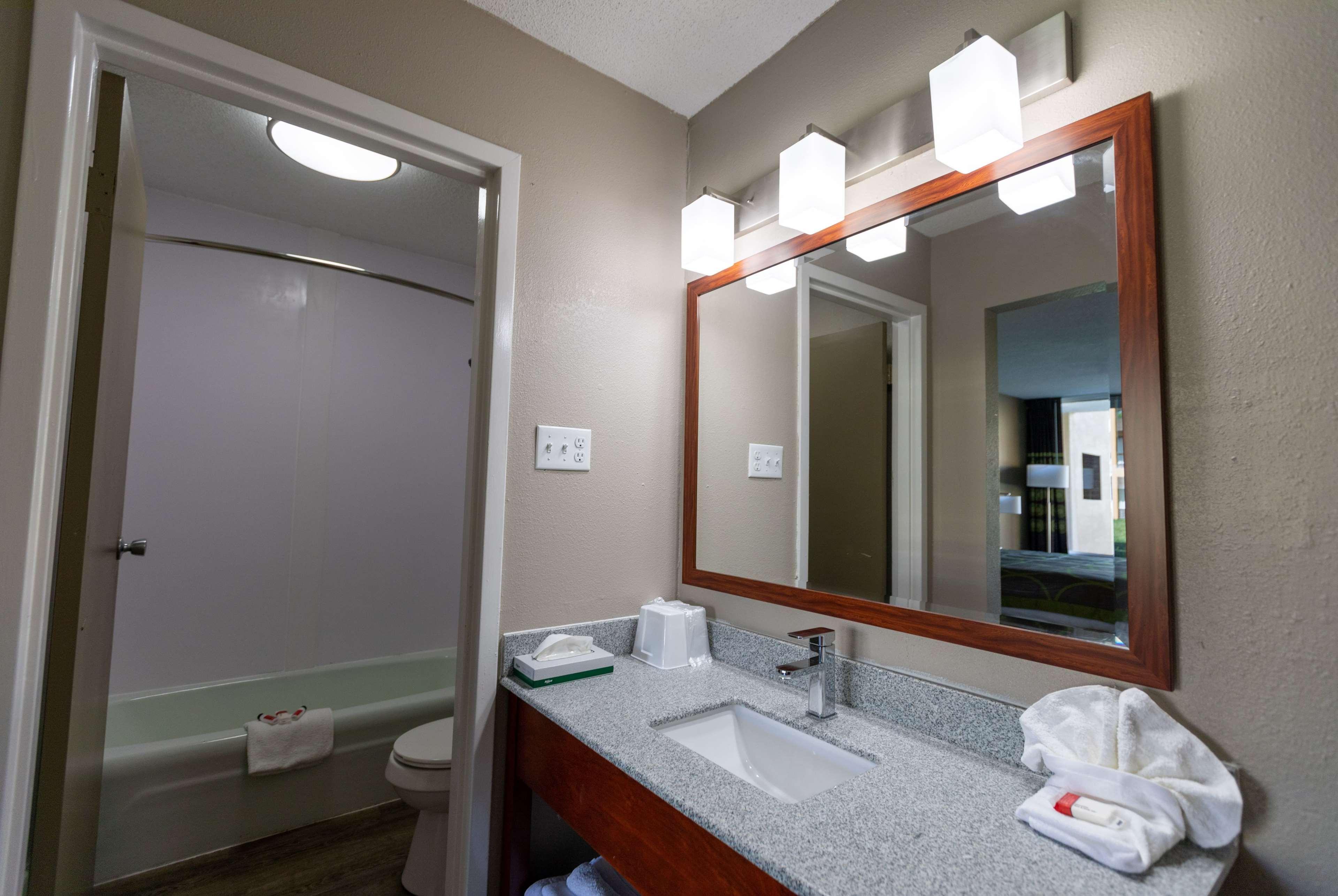 Super 8 By Wyndham Goldsboro Motel Luaran gambar