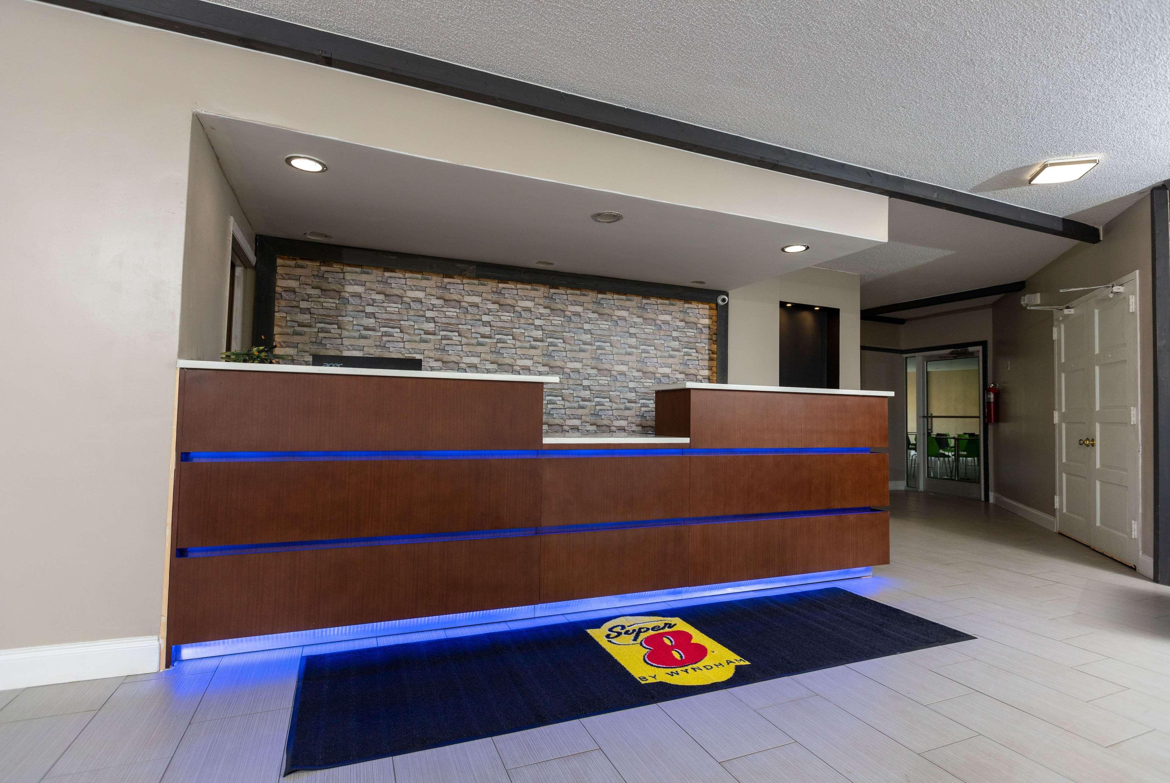 Super 8 By Wyndham Goldsboro Motel Luaran gambar