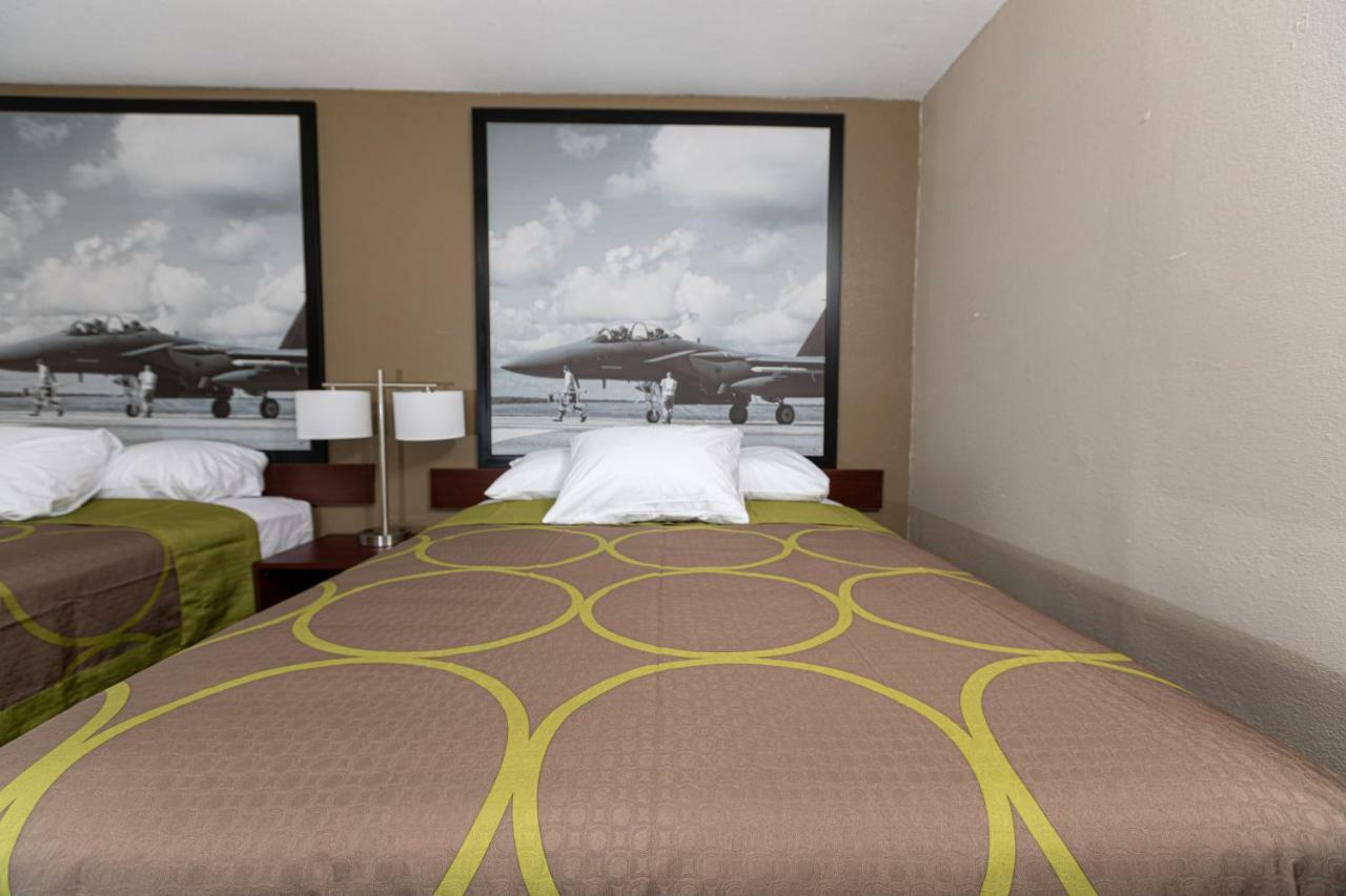 Super 8 By Wyndham Goldsboro Motel Luaran gambar