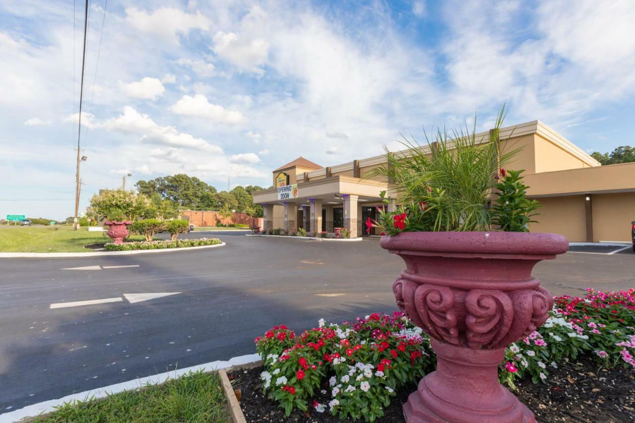 Super 8 By Wyndham Goldsboro Motel Luaran gambar